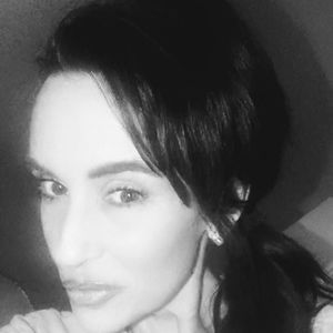 Meet your Posher, Angie